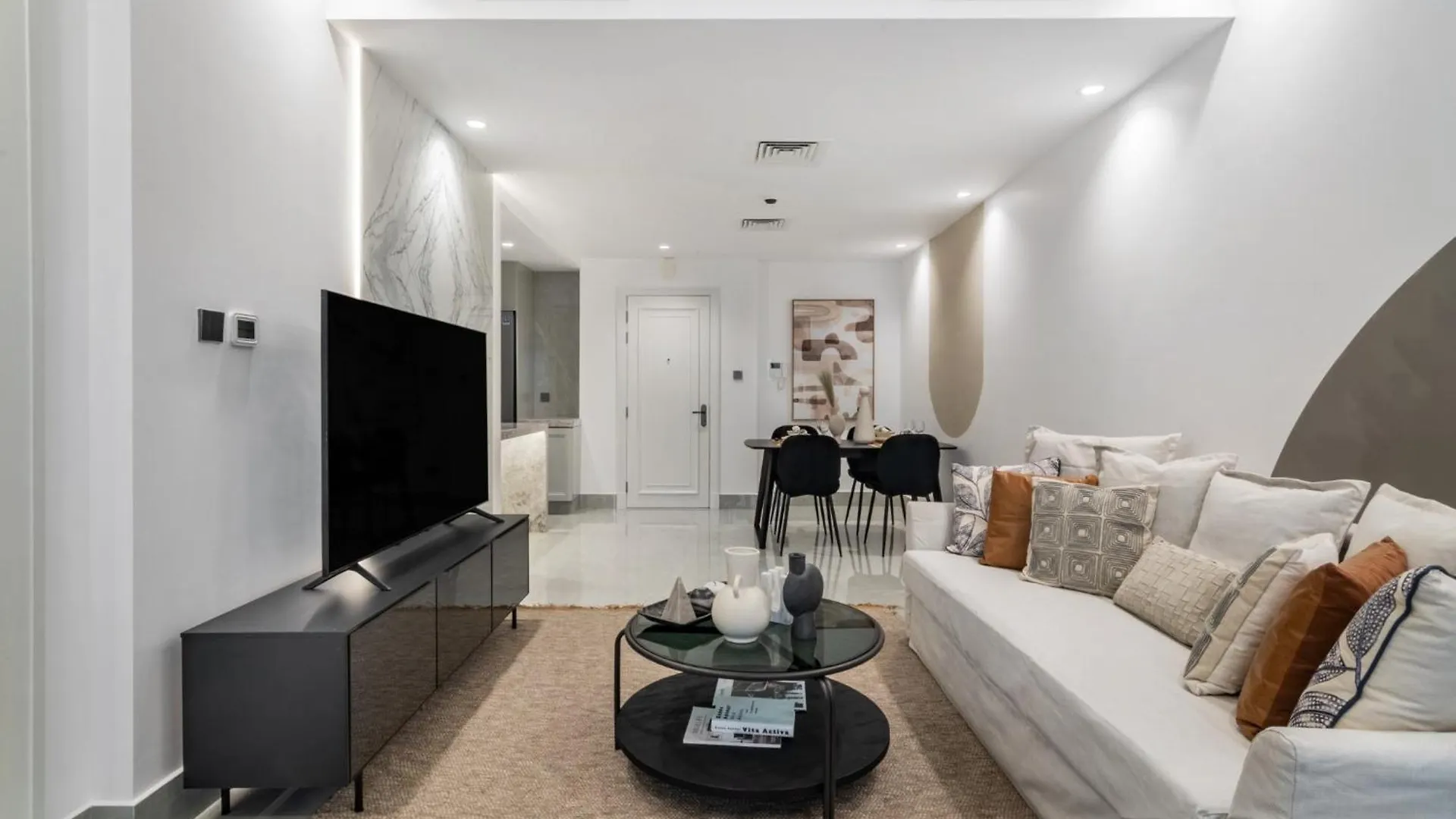 The Smart Concierge - Reehan 8 Dubai Apartment