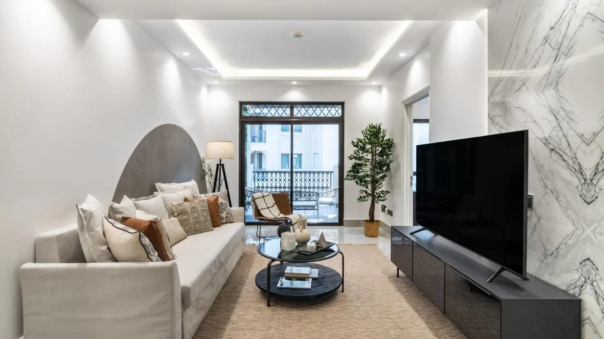 The Smart Concierge - Reehan 8 Dubai